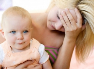 05 cách trị mờ mắt sau sinh hiệu quả an toàn cho các mẹ